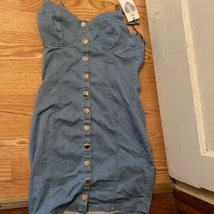 Never worn. One size fit all.